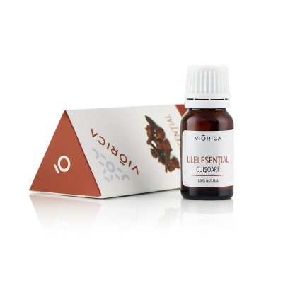 Clove essential oil